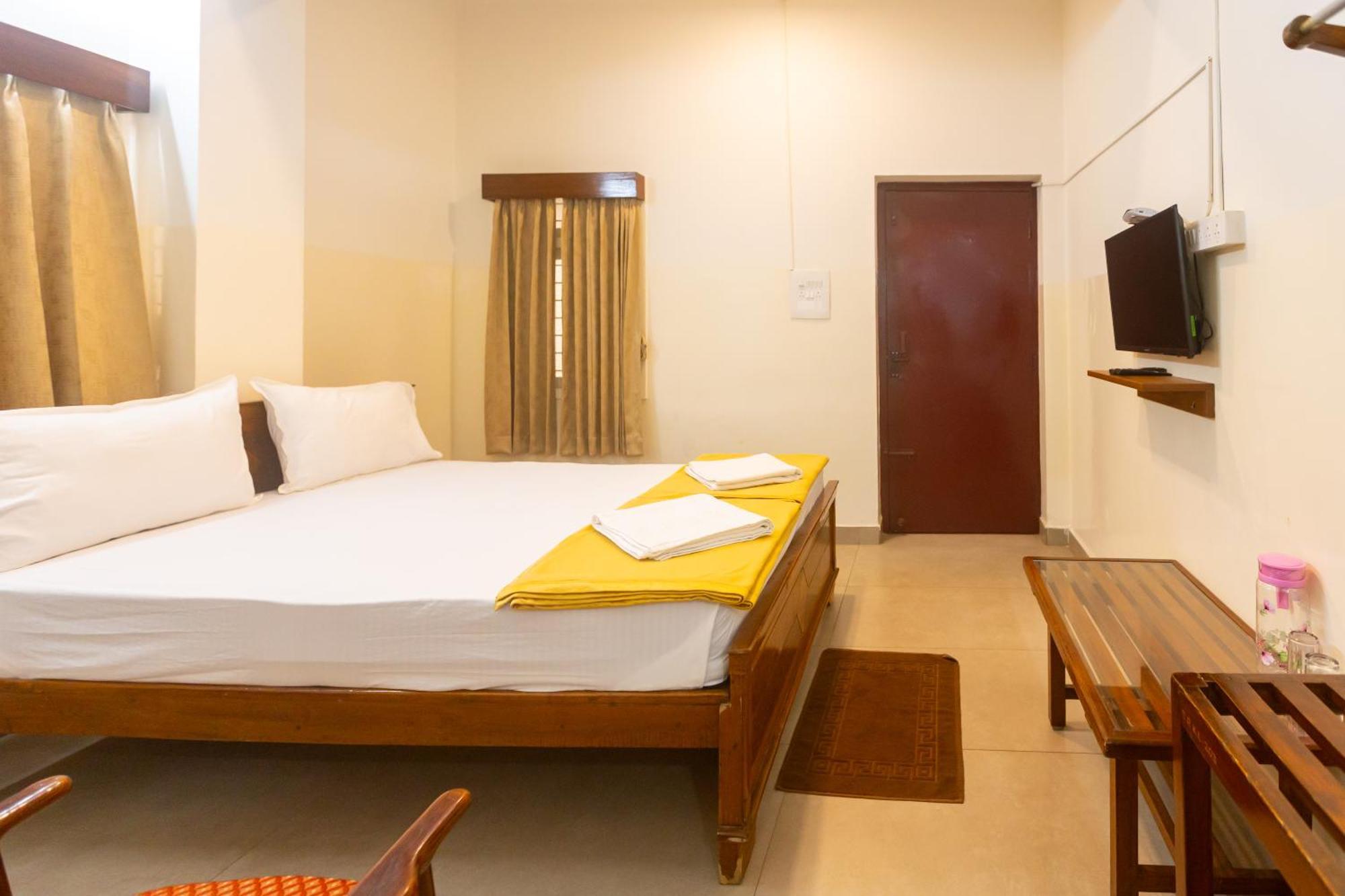 Sri Ramakrishna Hotel Bangalore Eksteriør bilde