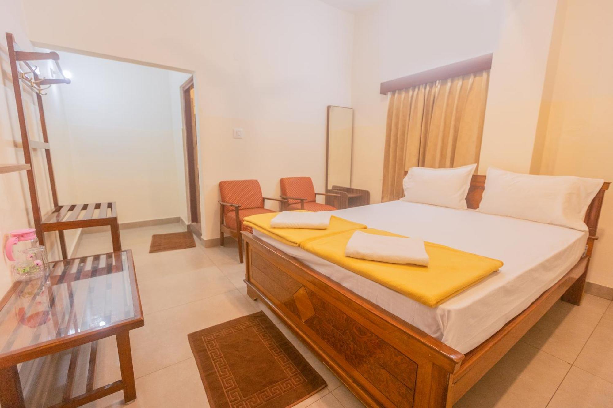 Sri Ramakrishna Hotel Bangalore Eksteriør bilde